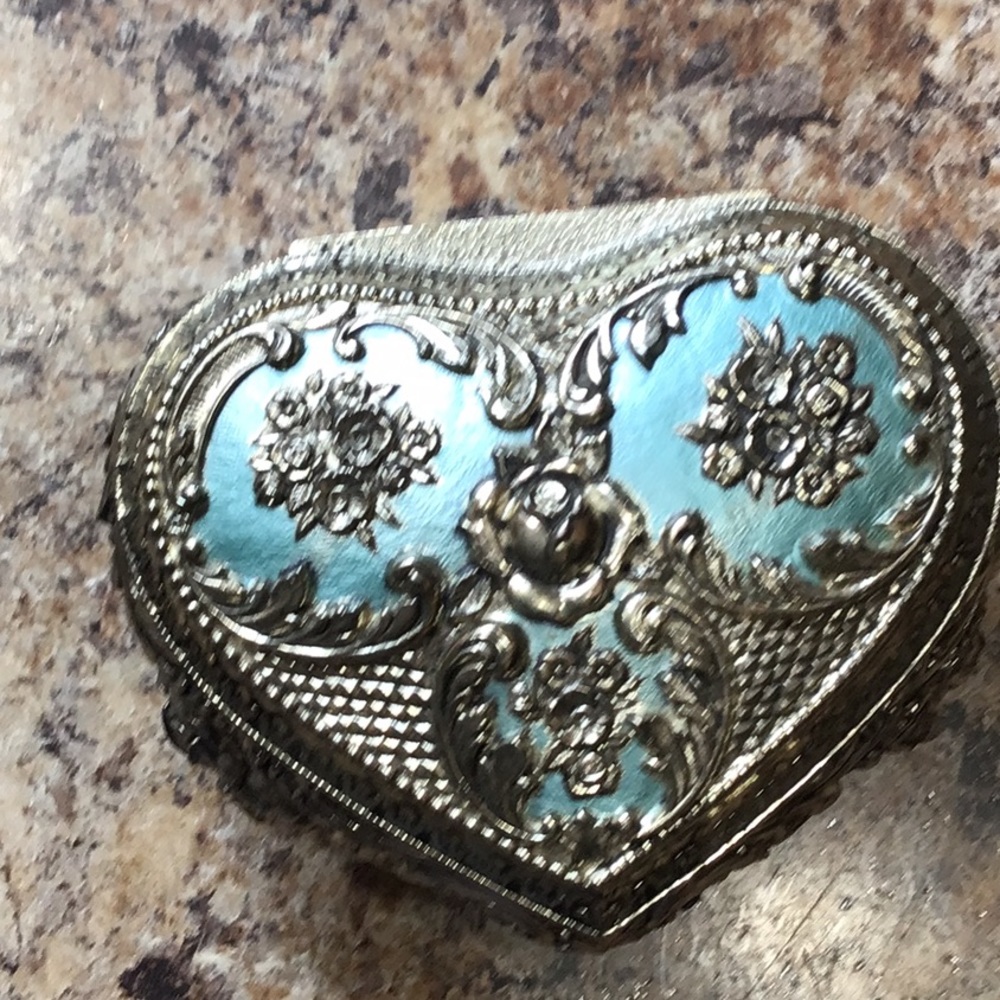 VINTAGE TRINKET JEWELRY BOX, ORNATE SILVER TONE, RED VELVET LIKE INTERIOR.